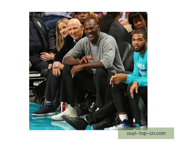 NBA复仇者联盟首发阵容揭晓 马克西自选蜘蛛侠 东契奇成雷神核心 NBA复仇者联盟首发阵容揭晓 马克西自选蜘蛛侠 东契奇成雷神核心